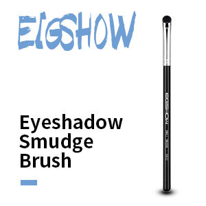 eyeshadow smudge brush