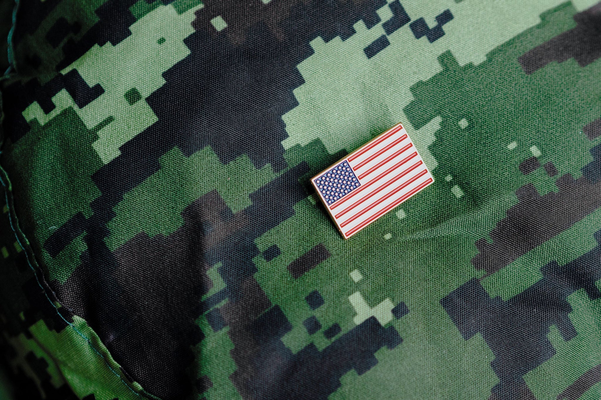 75th D-Day Lapel Pin - American Flag - Fallenyetnotforgotten