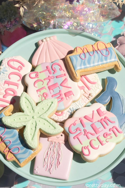 give them ocean themed cookies