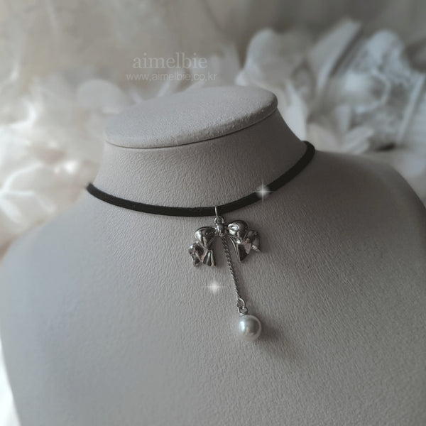 Romantic Bow and Pearl Drop Choker - Silver Color