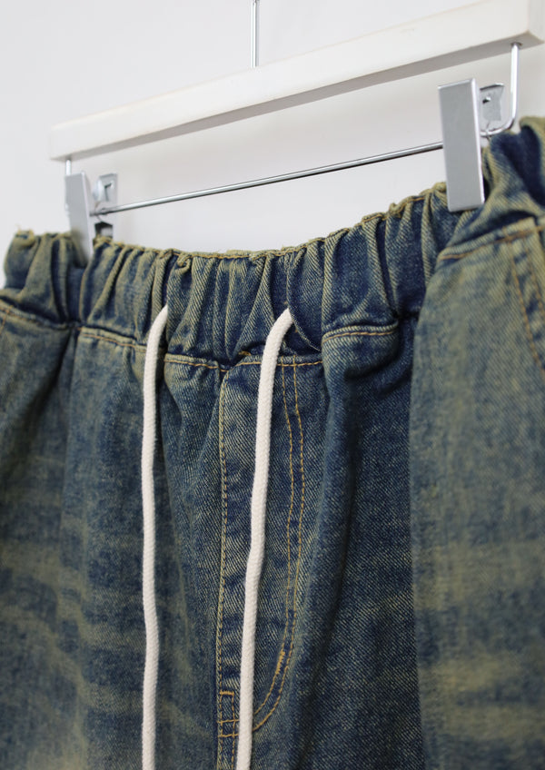 Dirty Wash Bermuda Denim pants