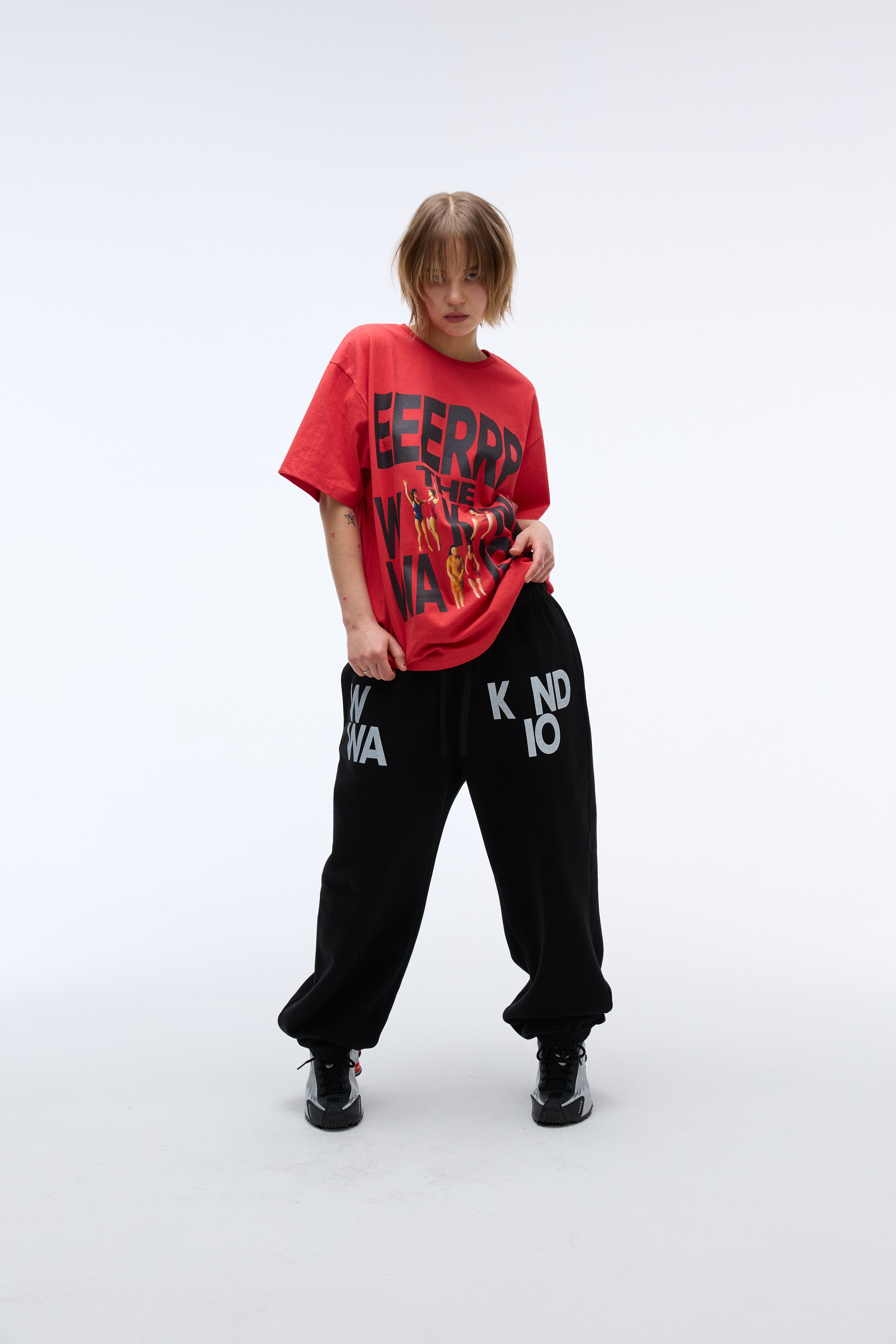 Tシャツ・カットソー [EEERRR] Weekend warrior typography long sleeve Weekend warrior people artwork T-shirt (White) - ER(EEERRR