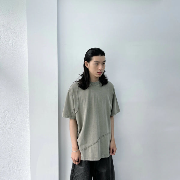 アシンメトリーストライプTシャツ