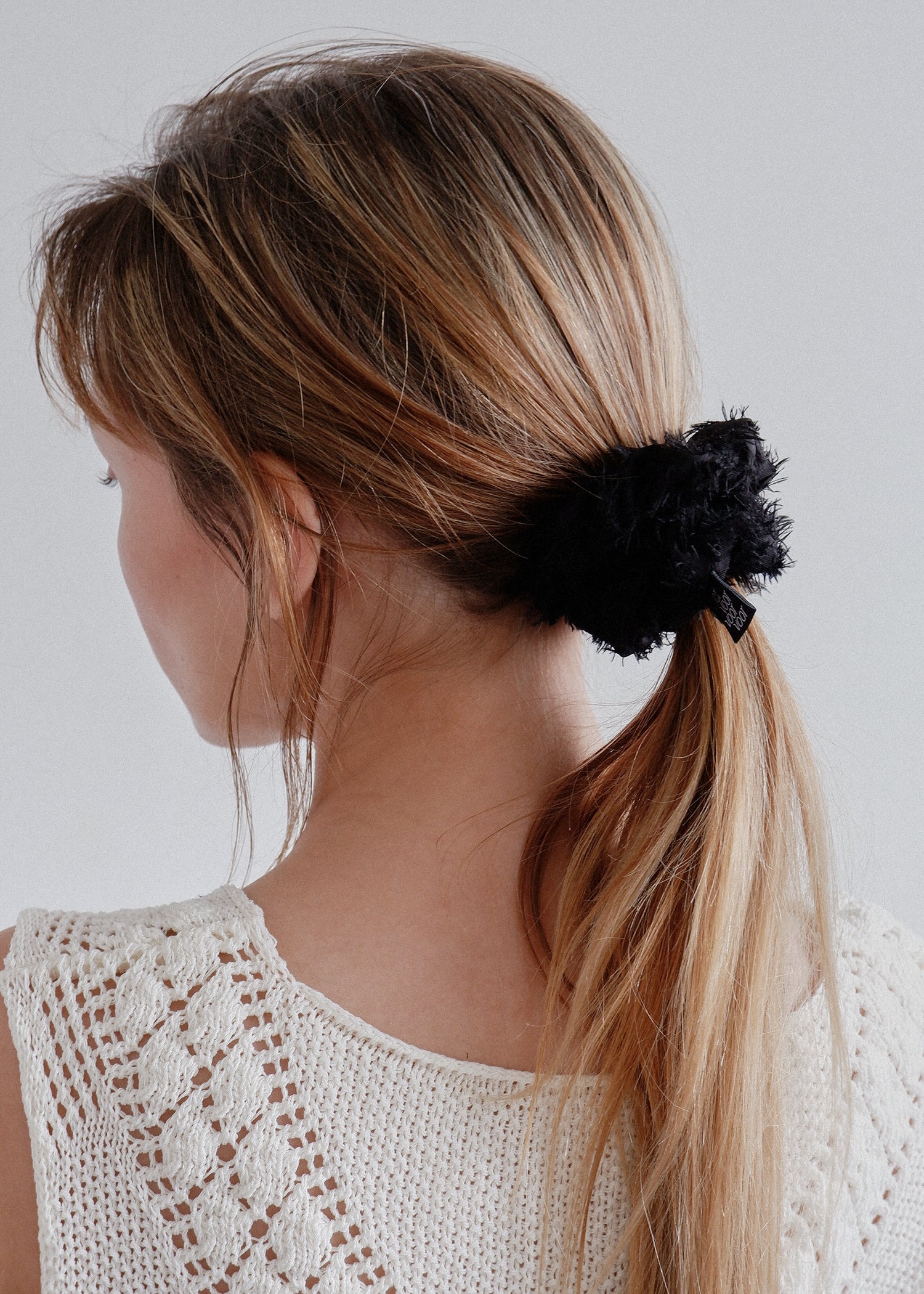 Lace Flower Scrunchie_Black