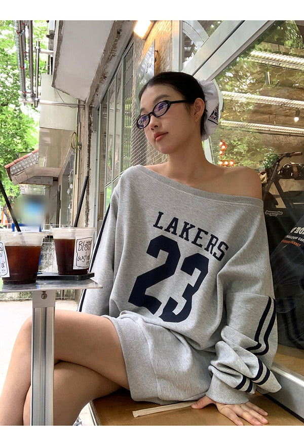 Number off-shoulder loose fit sweatshirt