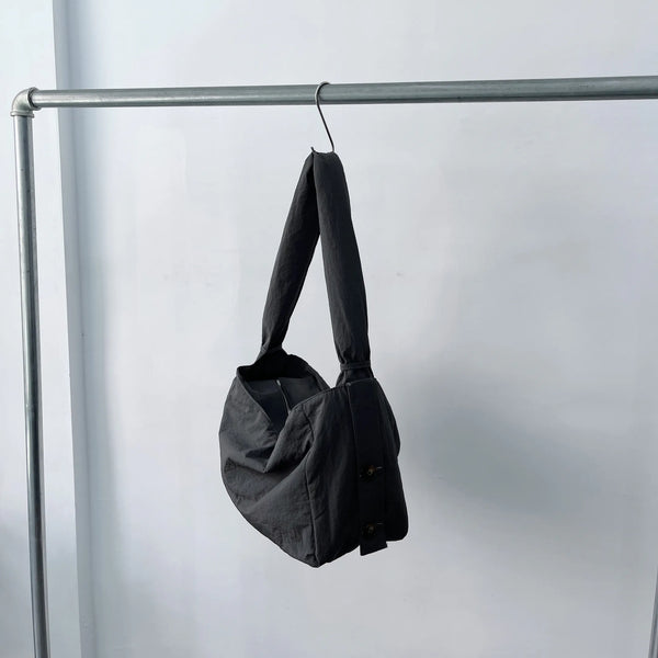 テクスチャード クロスボディバッグ