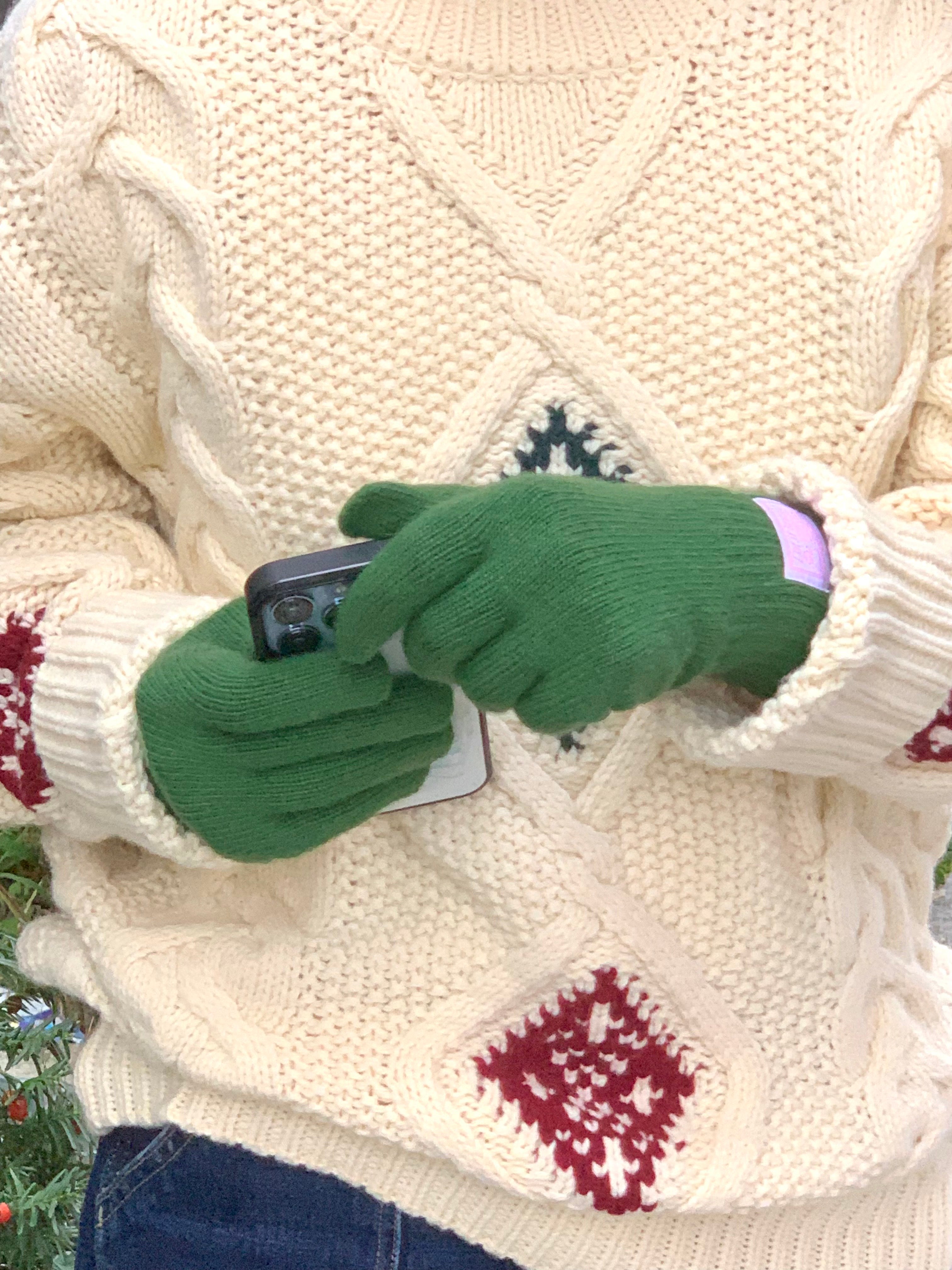 Let It Snow Label Gloves (Green)