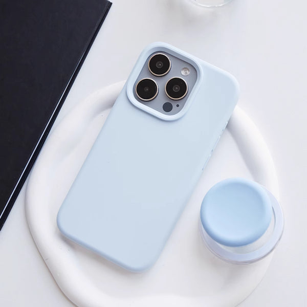 マグネットリキッドシリコンスマホケース for iPhone 16 Pro