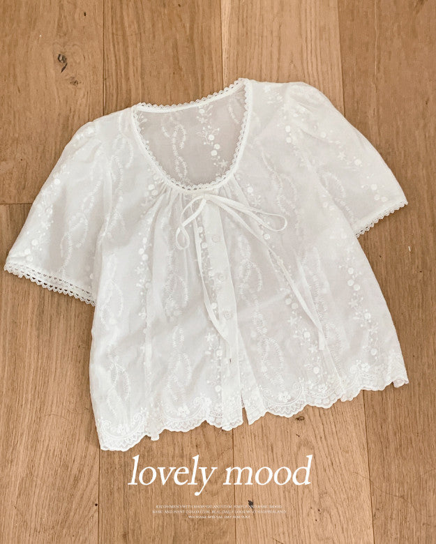 #Leaf 刺繍パフリボン半袖ブラウス