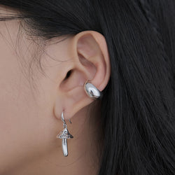 Bold volume earcuff