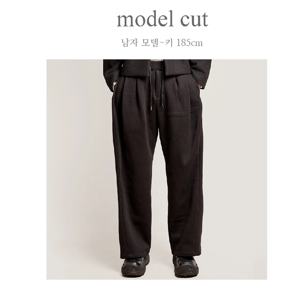 WIDE FIT TWO-TUCK PLEATS SWEAT PANTS_BLACK