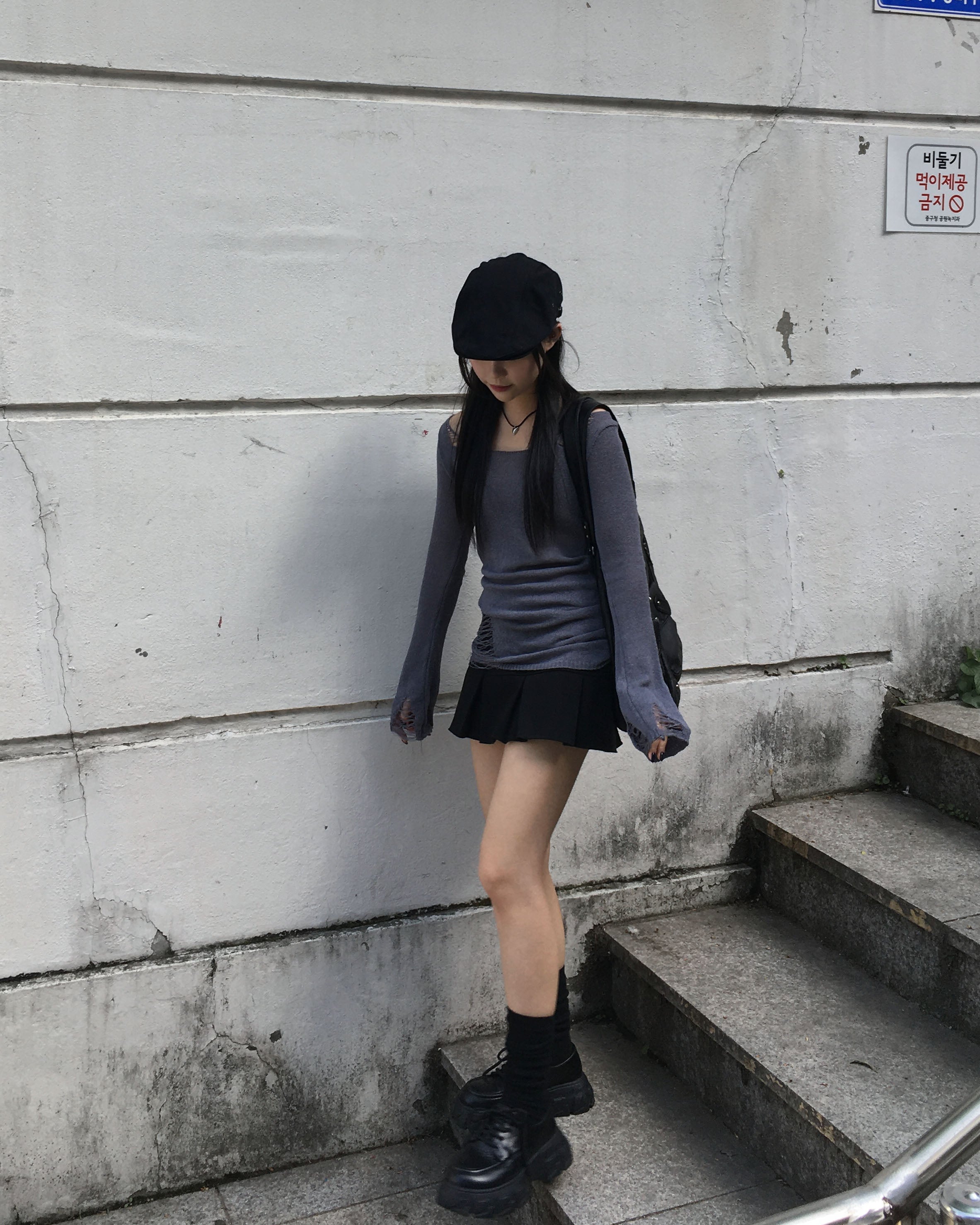 Slit damage knit