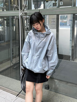 button hood wind jacket