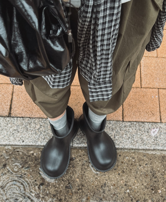 【2plan】Water Bomb Light Rain Boots Water Bomb Light Rain Boots - 2PLAN | 60% - Asian Fashion