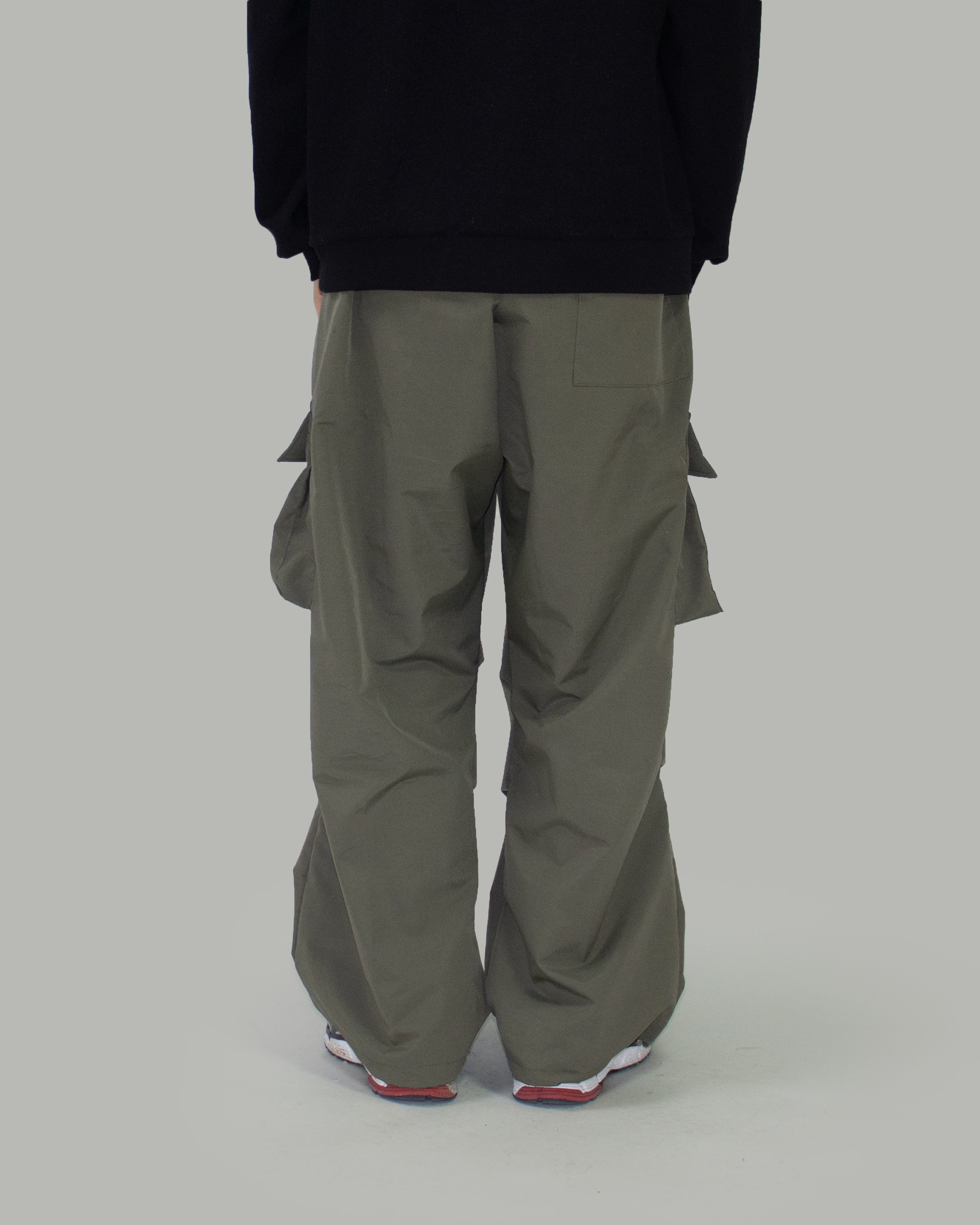 Rickle two-tuck cargo pants