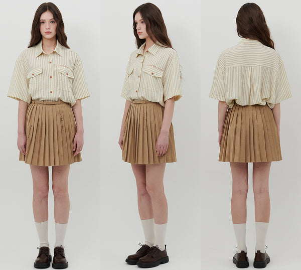 LOGO PRINT PLEATED SKIRT [BEIGE]