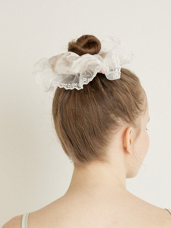 BIG LACE SCRUNCHIE - CREAM