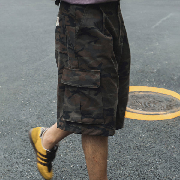 Cargo bermuda shorts / Camo