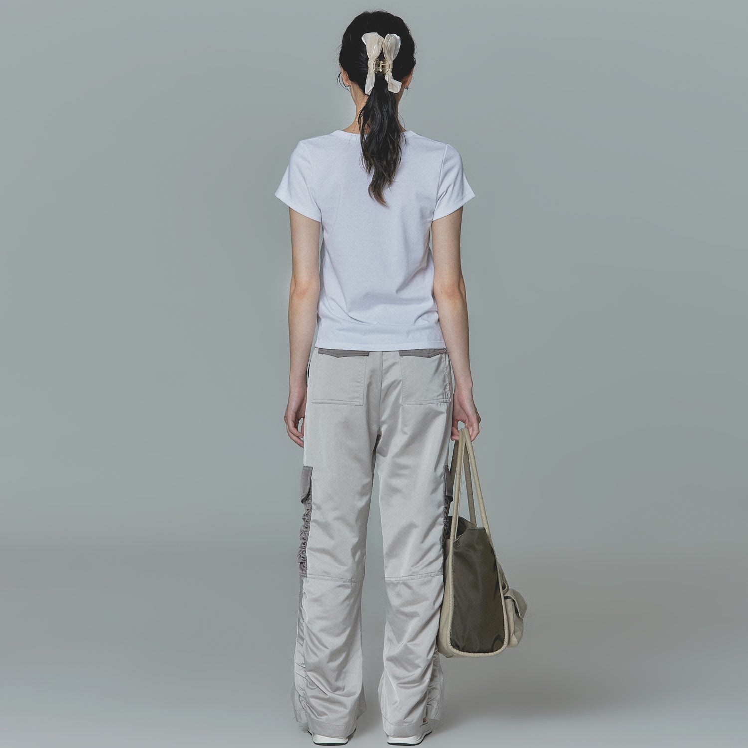 satin cargo pants (beige)