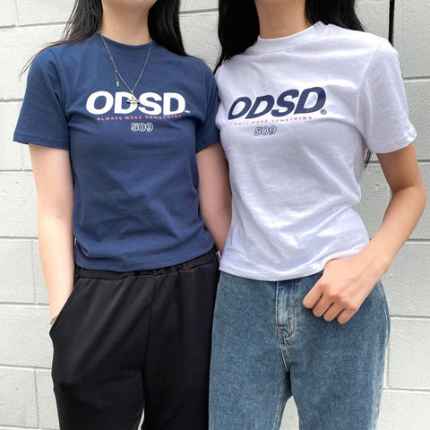 ODDSTUDIO (オッドスタジオ)ODSDロゴスリムフィットTシャツ