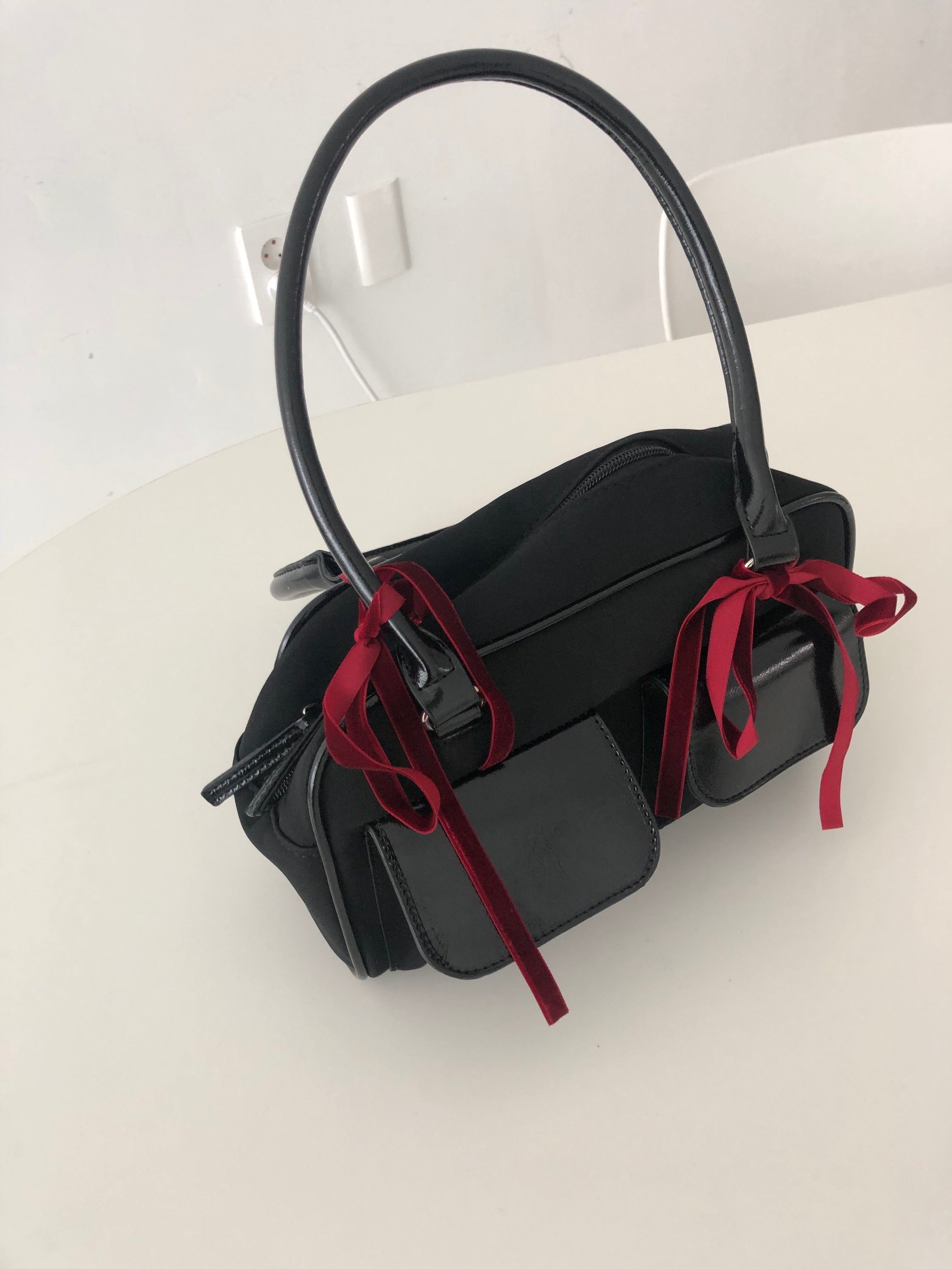 May ribbon shoulder bag (one color)