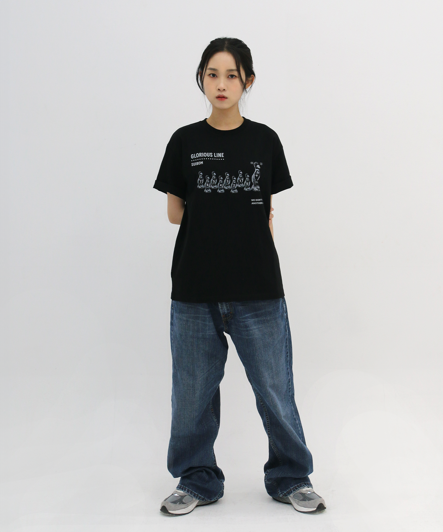 GLORIOUS LINE T-Shirt in Black