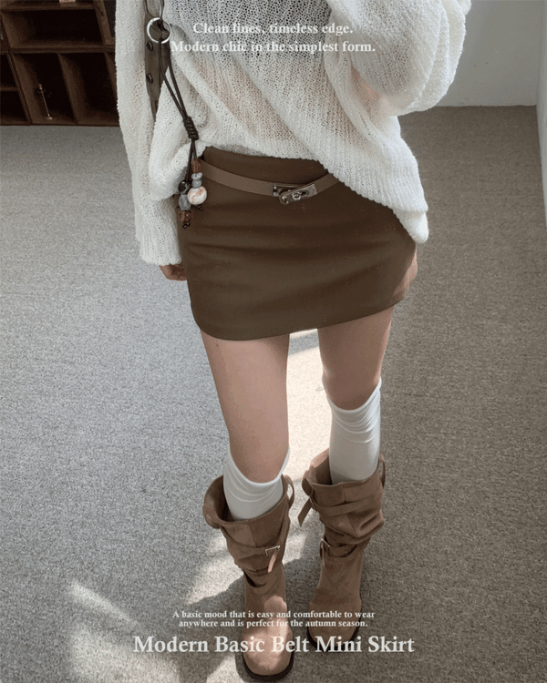 Demay Modern Basic Belt Mini Skirt