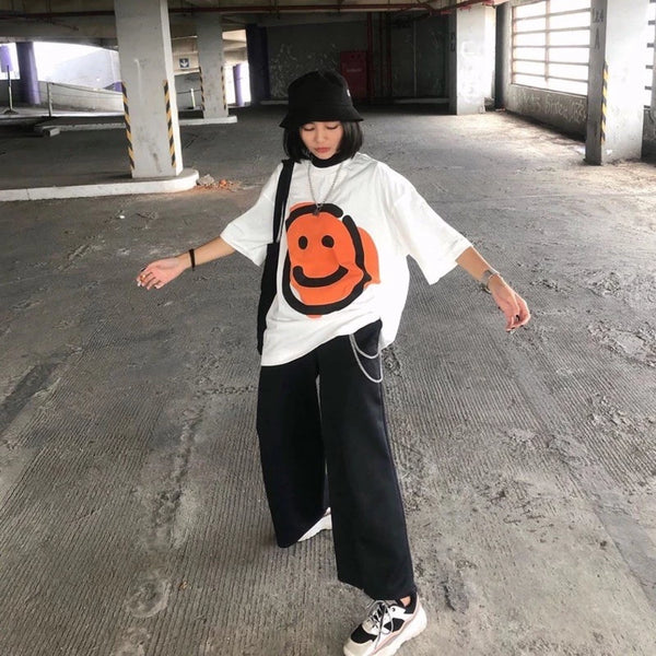 FAITH FADE - Big Smiley Oversized Tee (White)