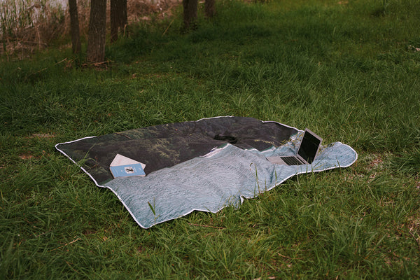 forest lake picnic mat