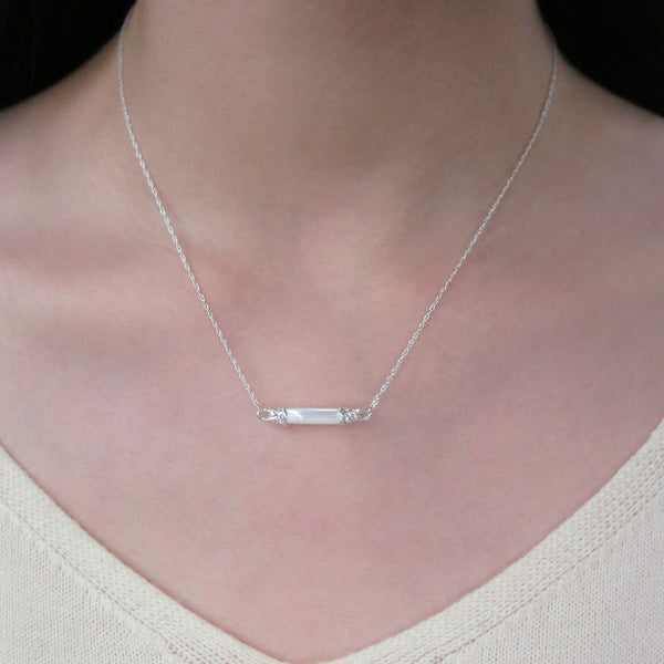 [MADE] (N240205) Mother-of-Pearl Pendant Necklace