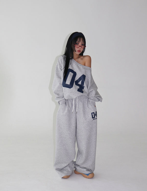 Number off-shoulder oversized fit sweat suit set