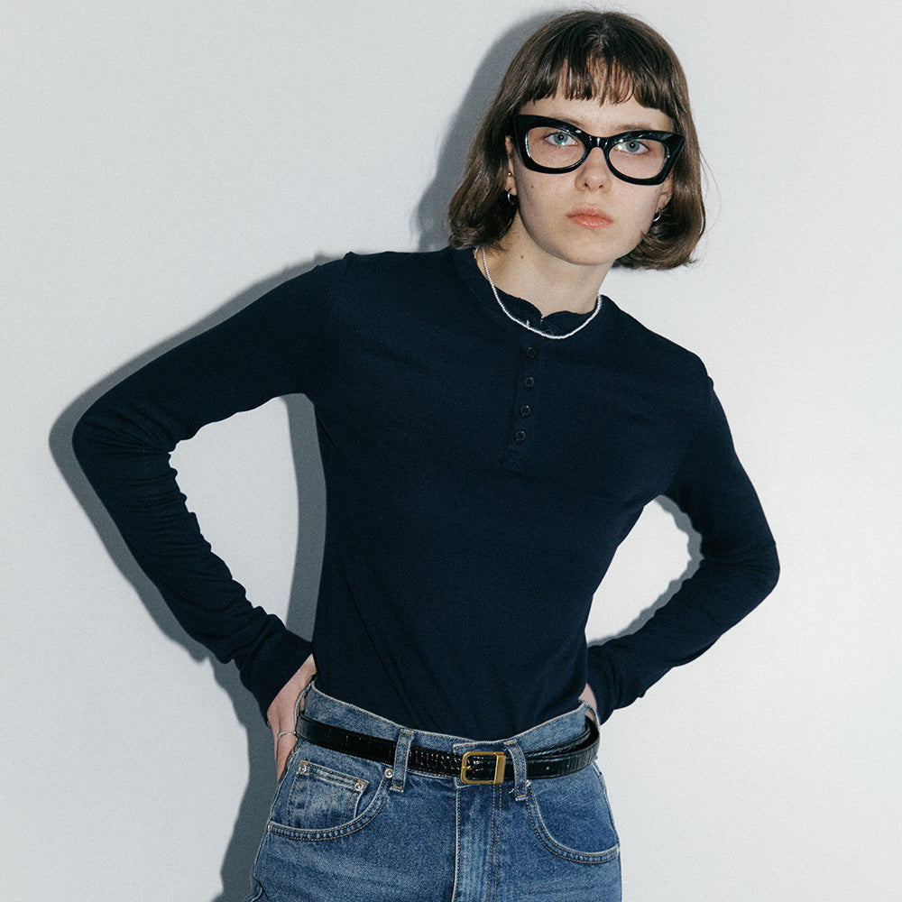 HENRY NECK LONG SLEEVE T-SHIRT / DARK NAVY