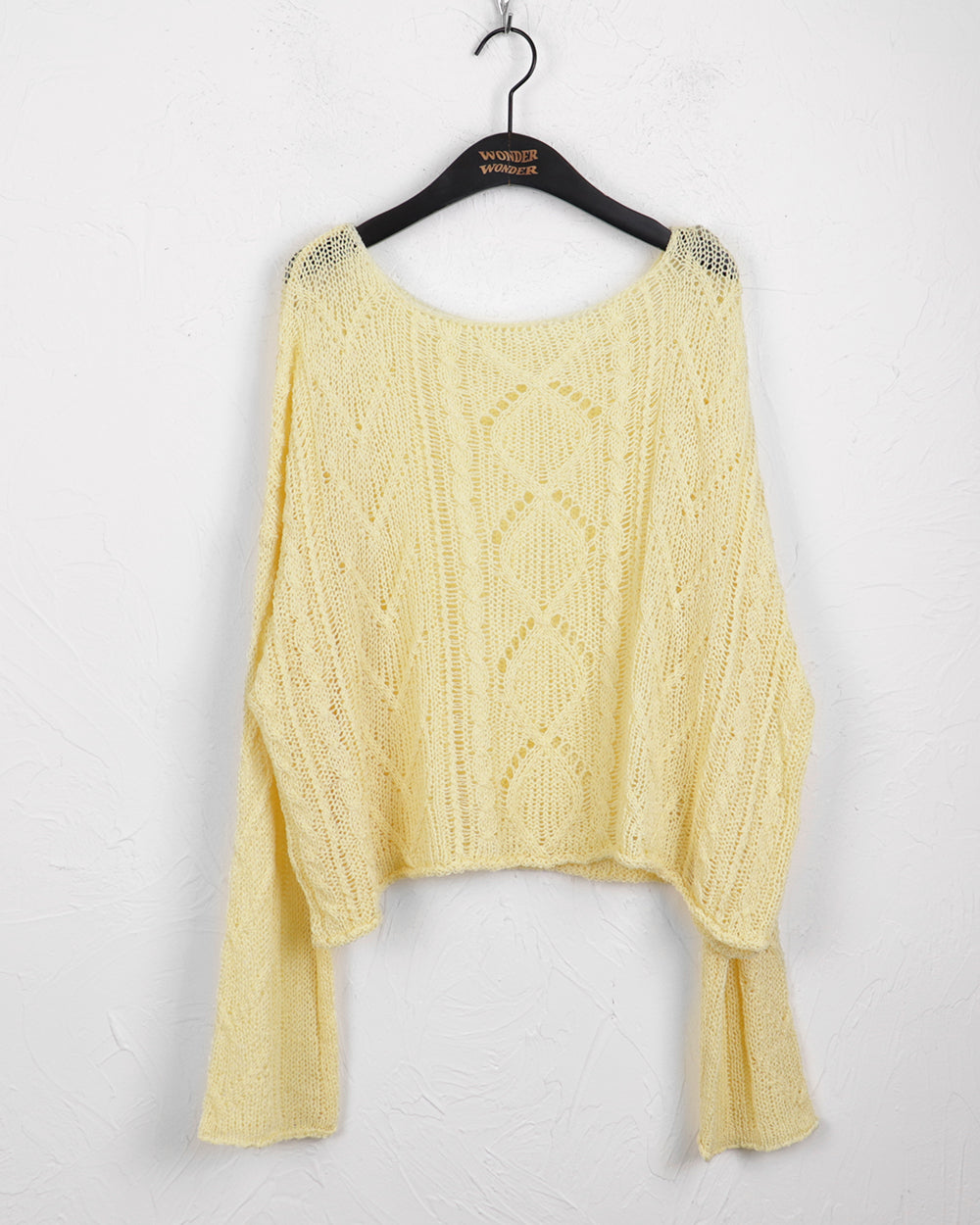 Erpi wave punching see-through lip neck long sleeve knit