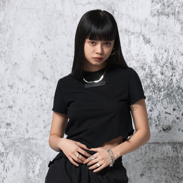 Cutting Cropped T-shirt (BLACK)