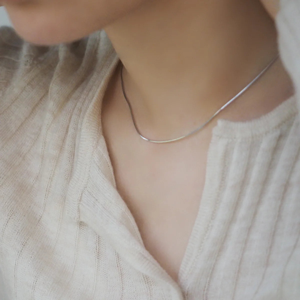 ファインヘリンボーンチェーンネックレス