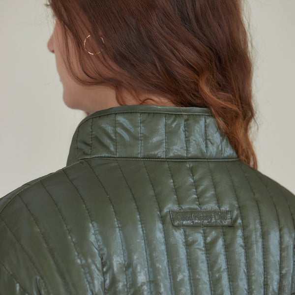 GLOSSY QUILTING JACKET_KHAKI