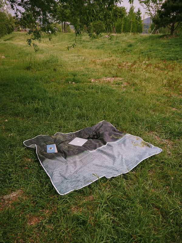 forest lake picnic mat