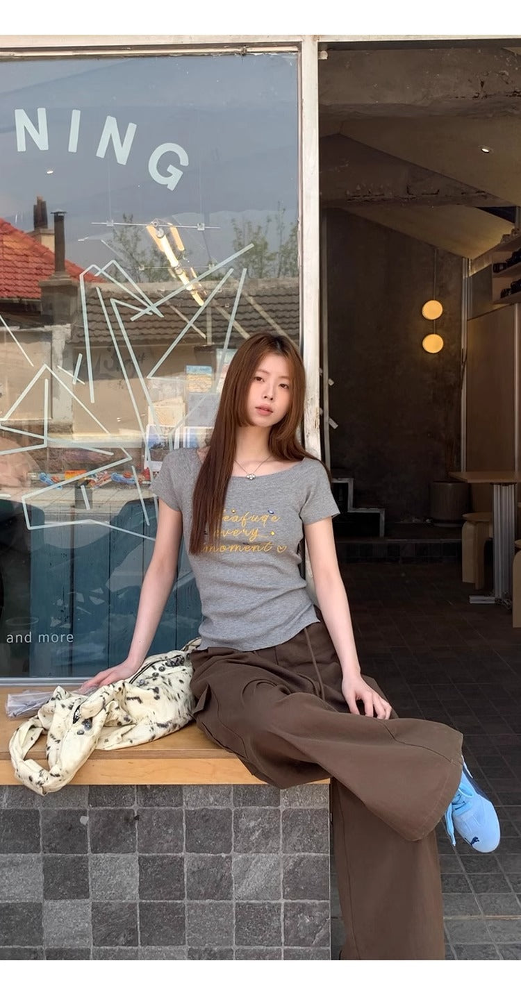 イエロークリームオフショルダーショートスリーブニットTシャツ