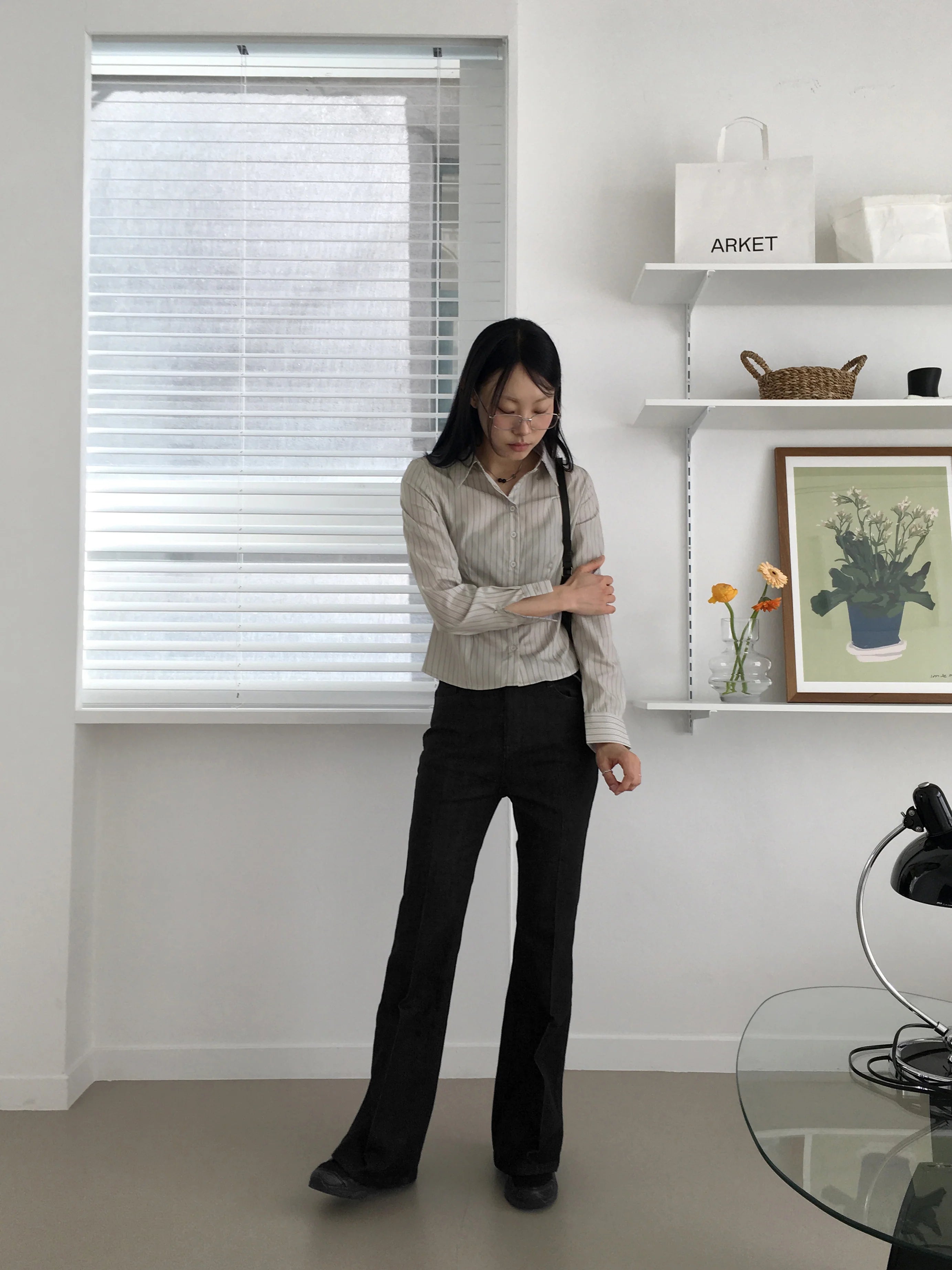 【即日発送】バウンスストライプスリムフィットクロップド長袖シャツ 