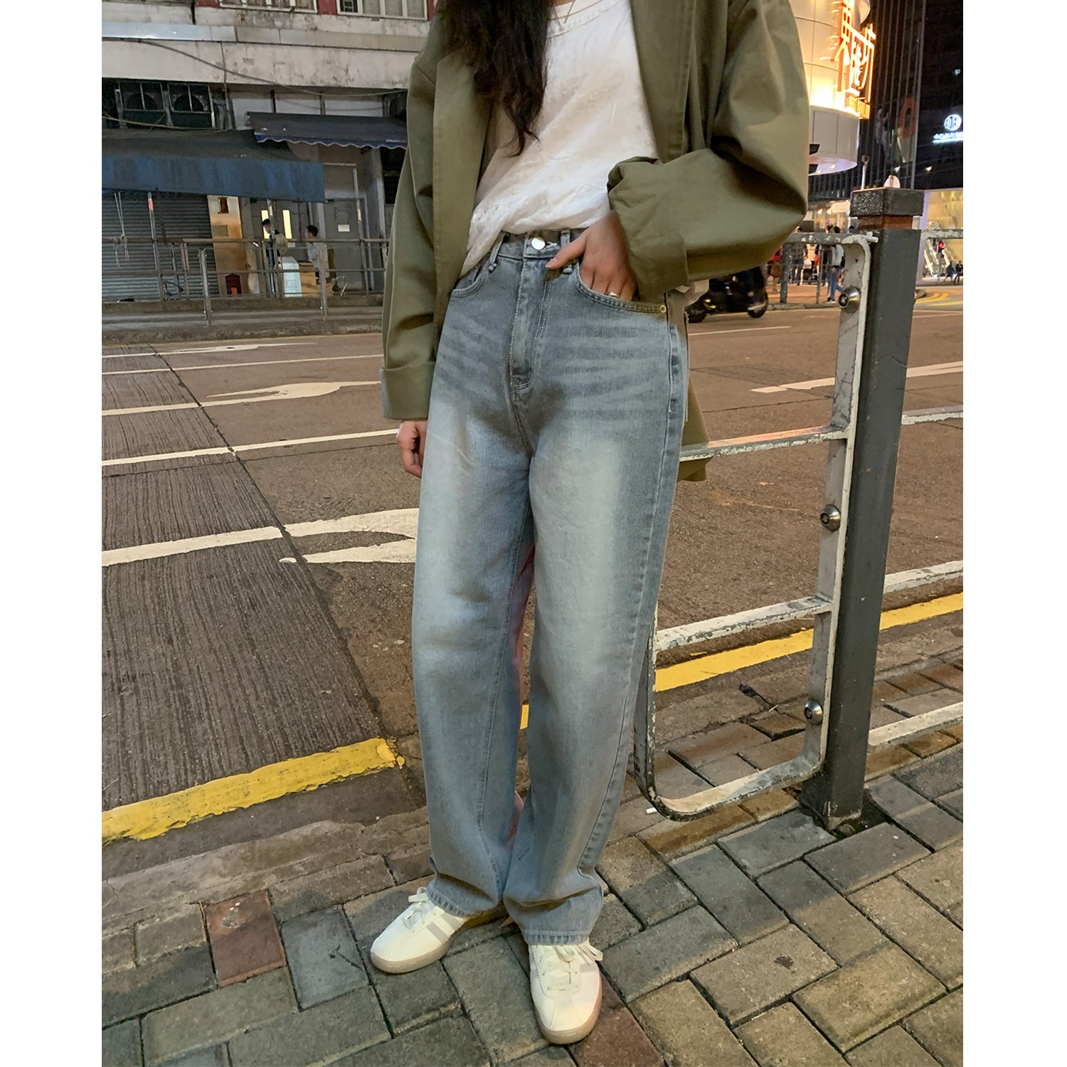 lobbed wide denim pants