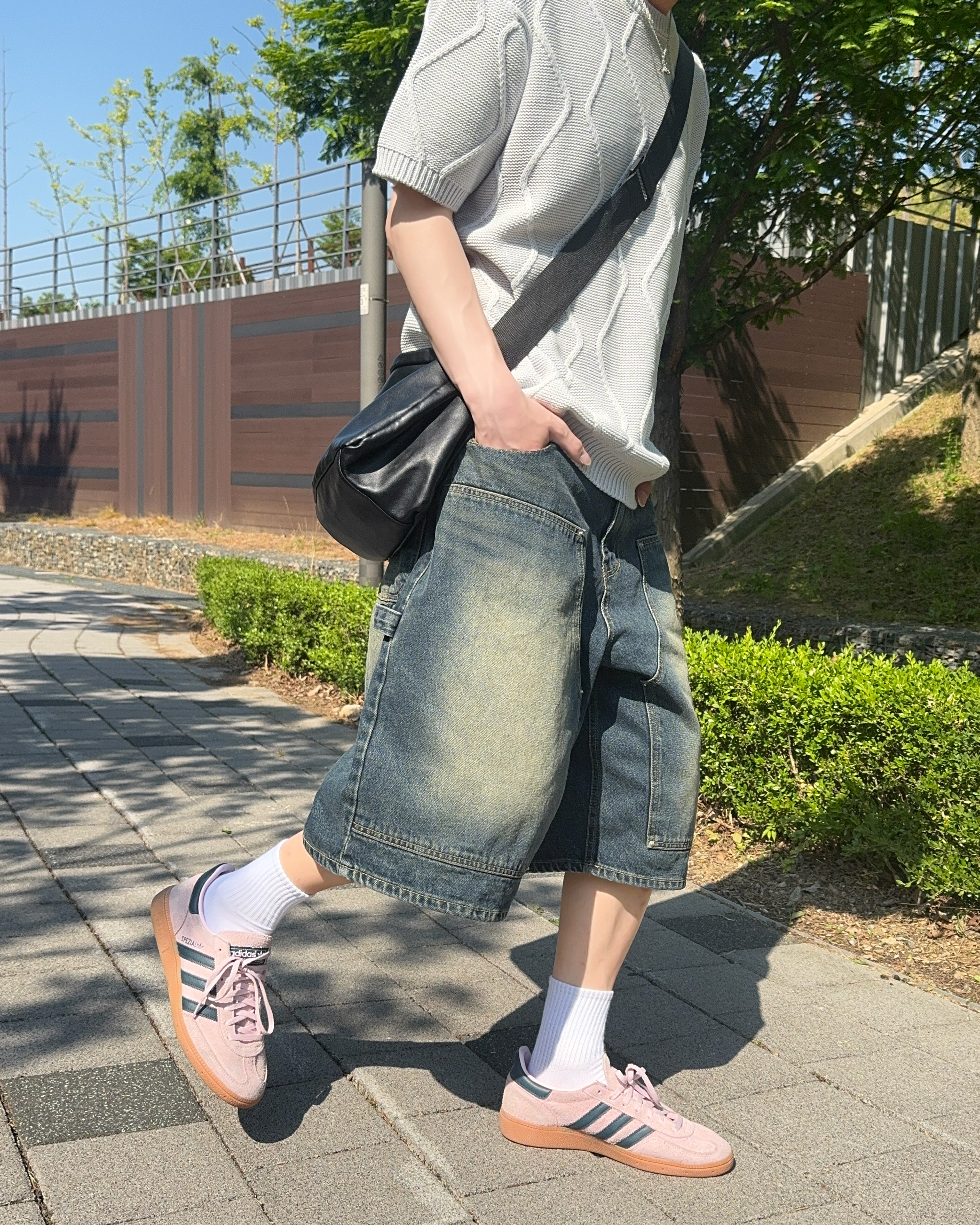 【COLOR iN ID】Back rivet bermuda pants Rivet double knee Bermuda pants - SCENERITY | 60% - Asian