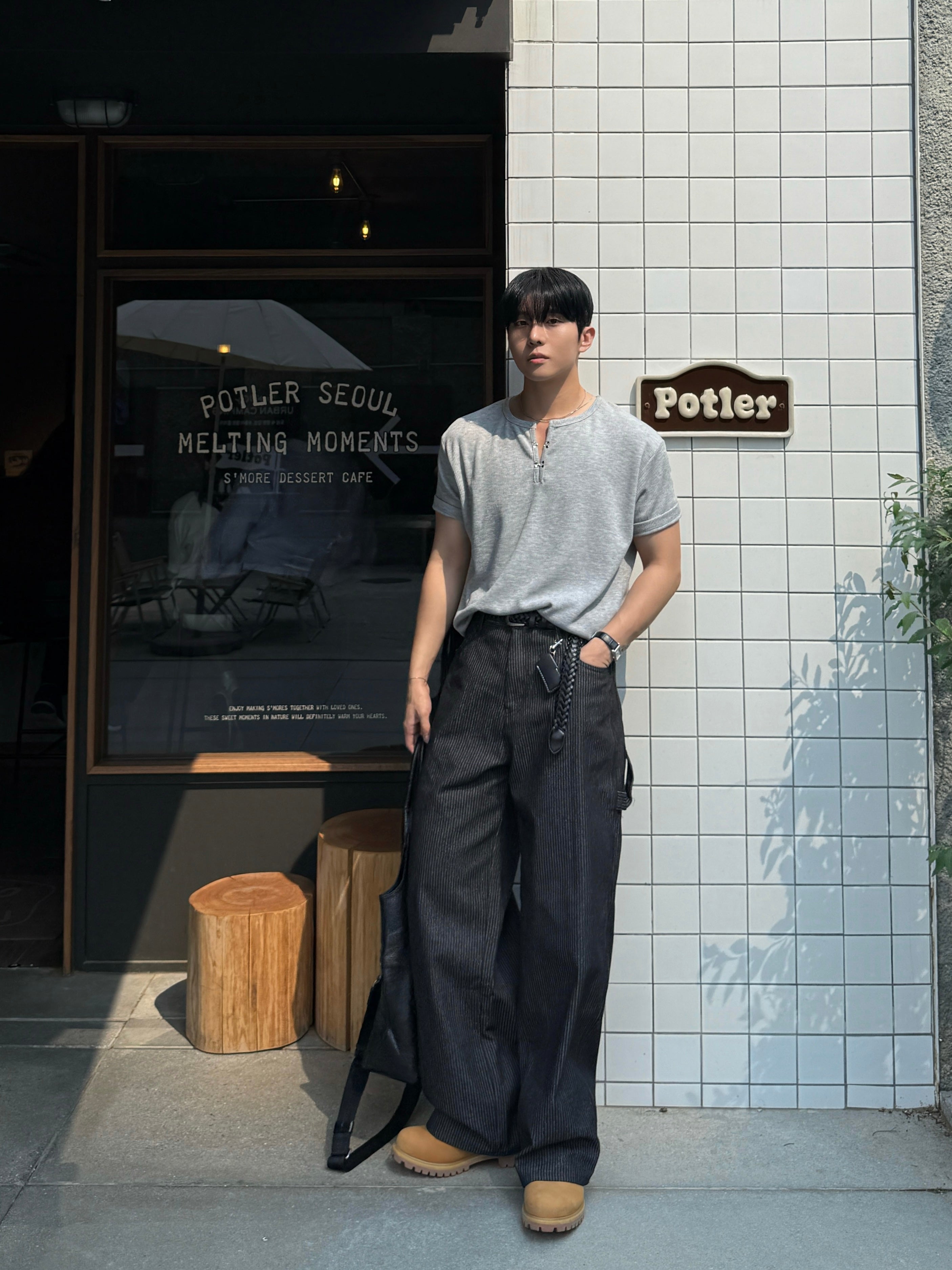 パイントストライプデニムパンツ