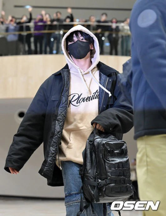 【最終！受注生産】ラブユーションフーディー 