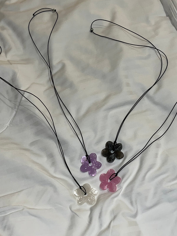 big flower necklace