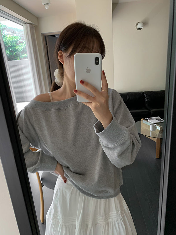 Cio Fall Unbalanced One Shoulder Off-Shoulder Loose Fit Sweatshirt (2 colors)