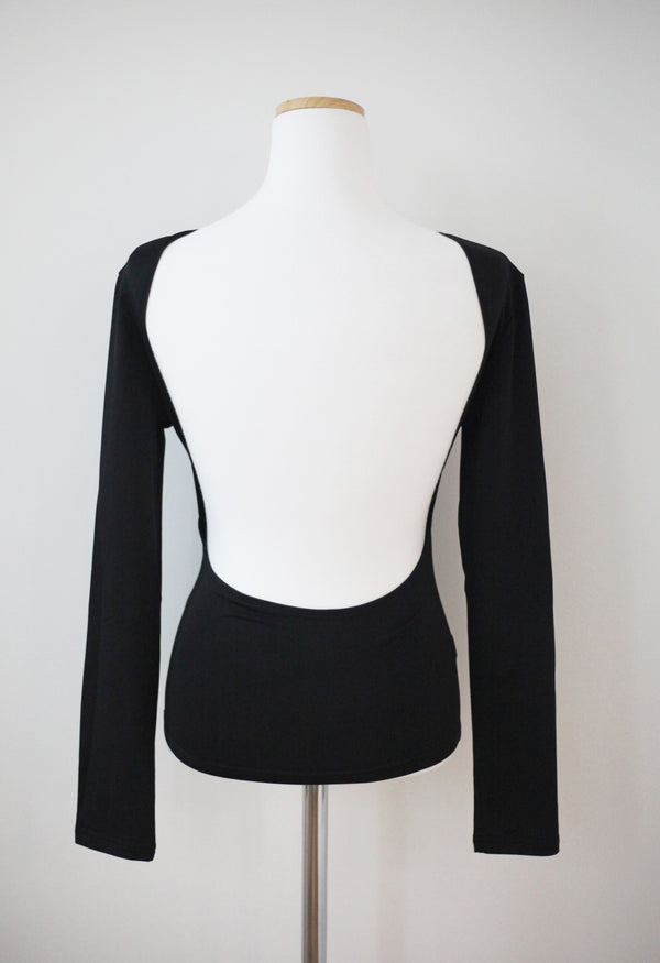 backless tee