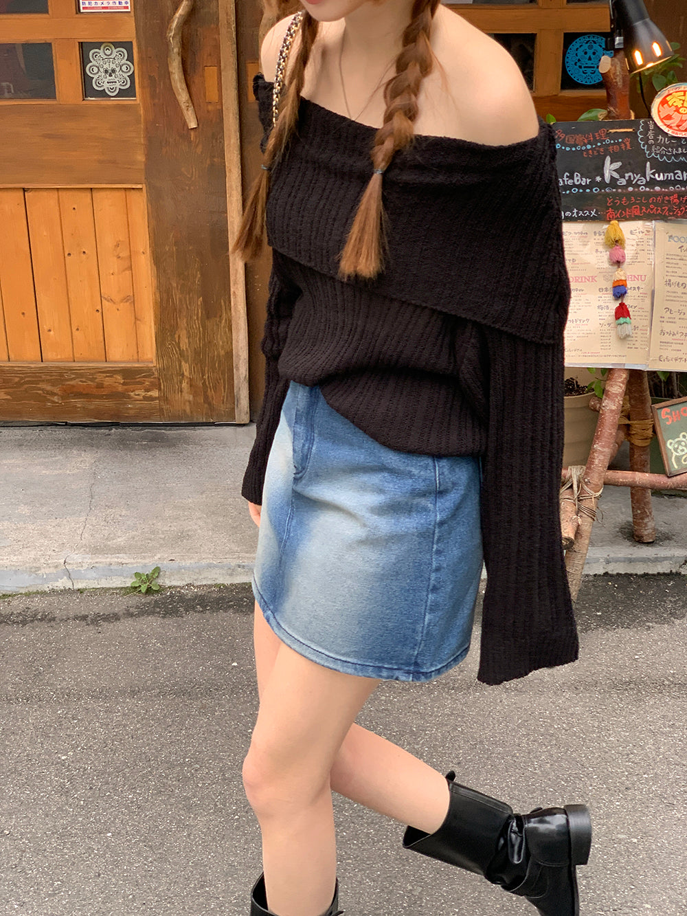 [MADE] Fittney Summer Off-Shoulder Knit