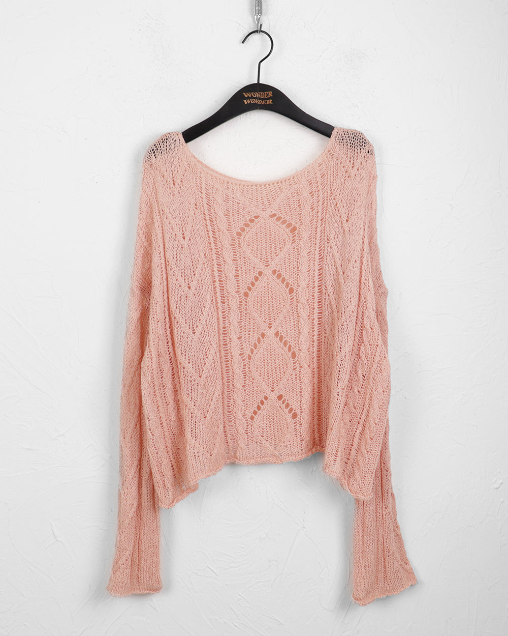 Erpi wave punching see-through lip neck long sleeve knit