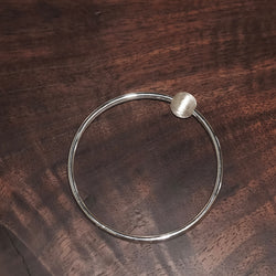 Ball bangle