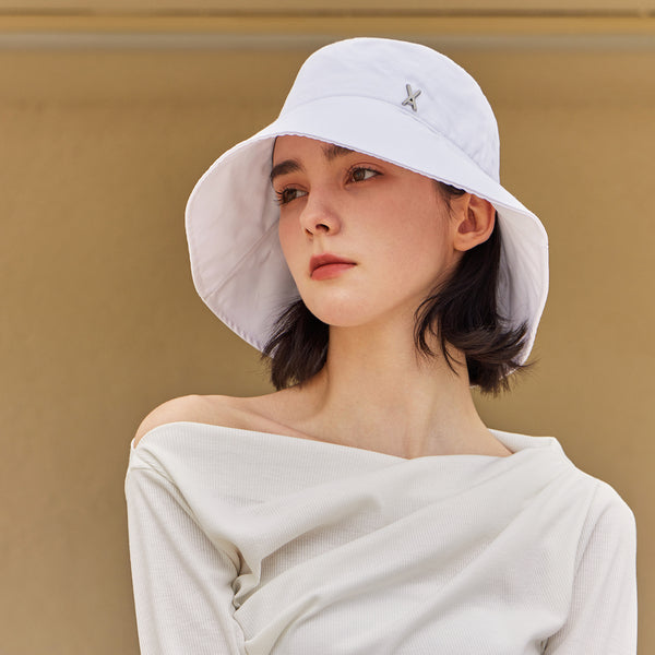 VA Stud Solar Shield Bucket Hat / White